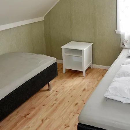 Holiday home Holiday Bakkasund Kalve